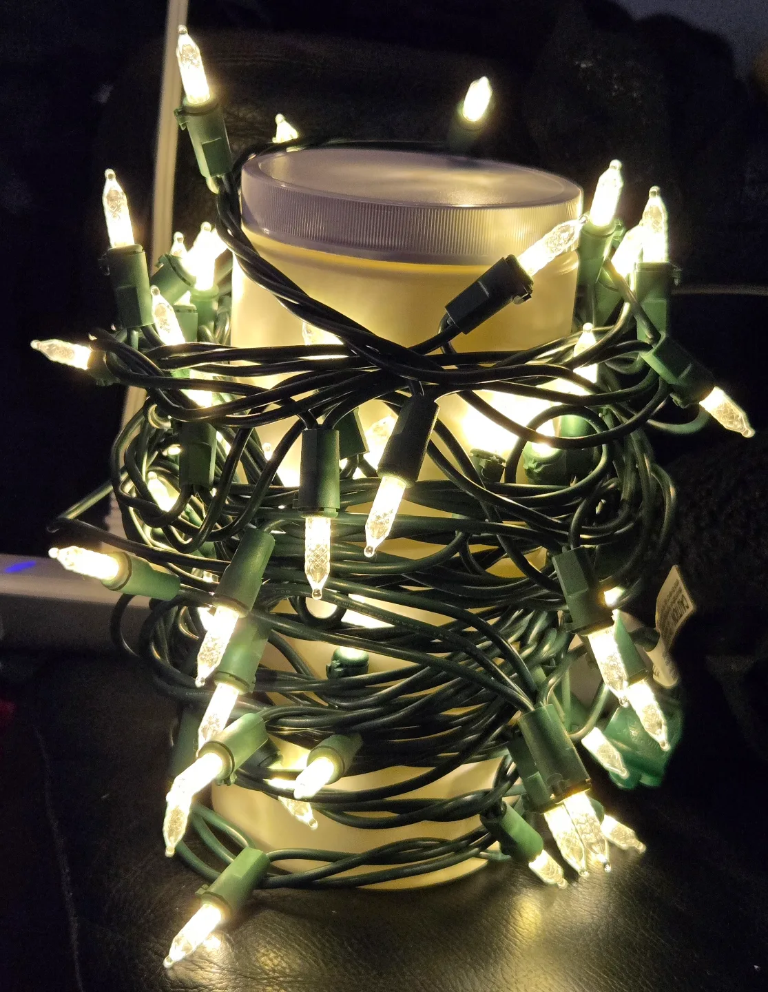 LED String Lights - Warm White - 50 EUC thumbnail