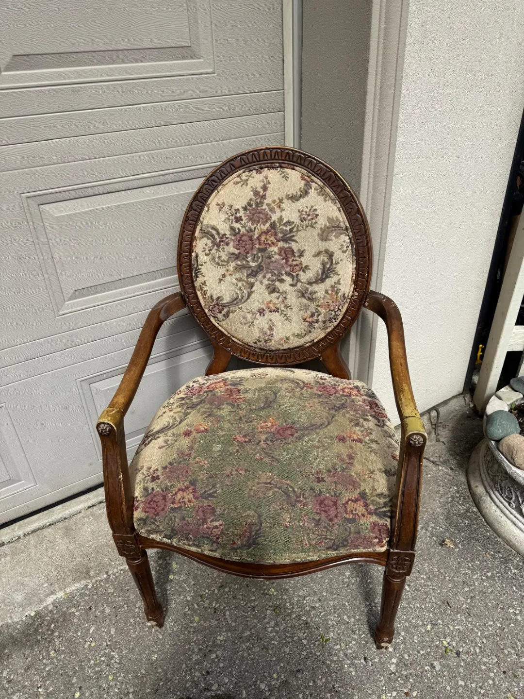 Vintage Chair for restoration. thumbnail