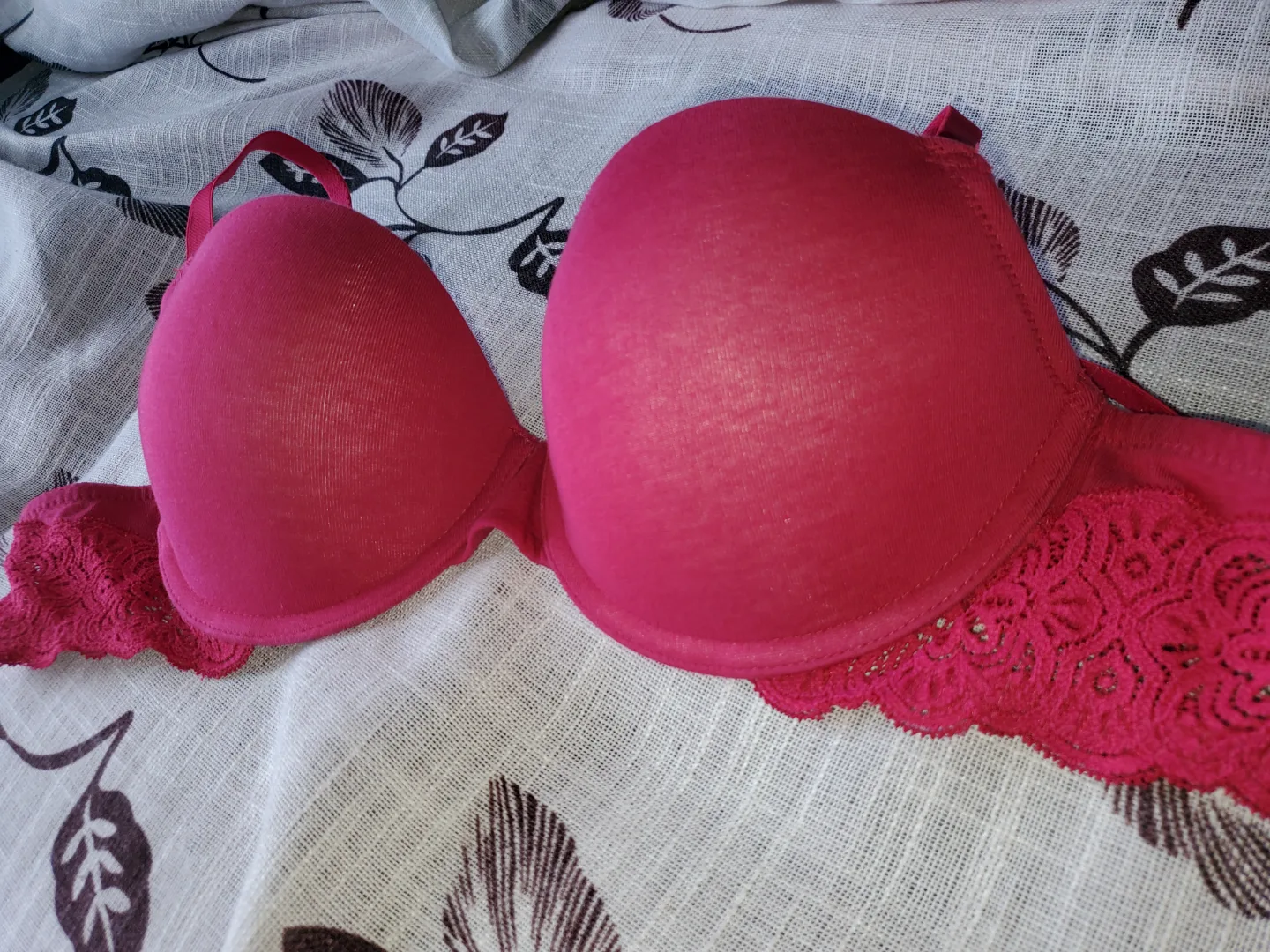 La Senza Lace Bra - 38B - Deep Rose Red image indicator(8)