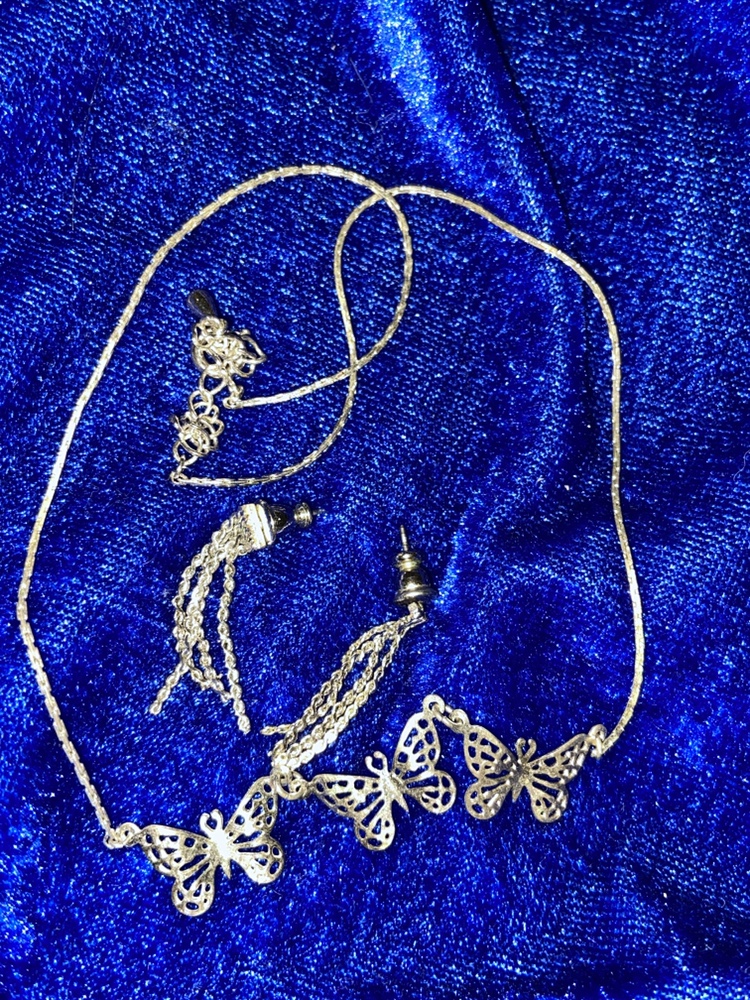 Silver toned jewelry