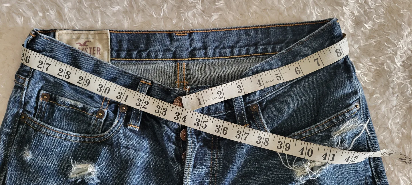 Hollister Men's Distressed Jeans - Size W30 x L30 image indicator(8)