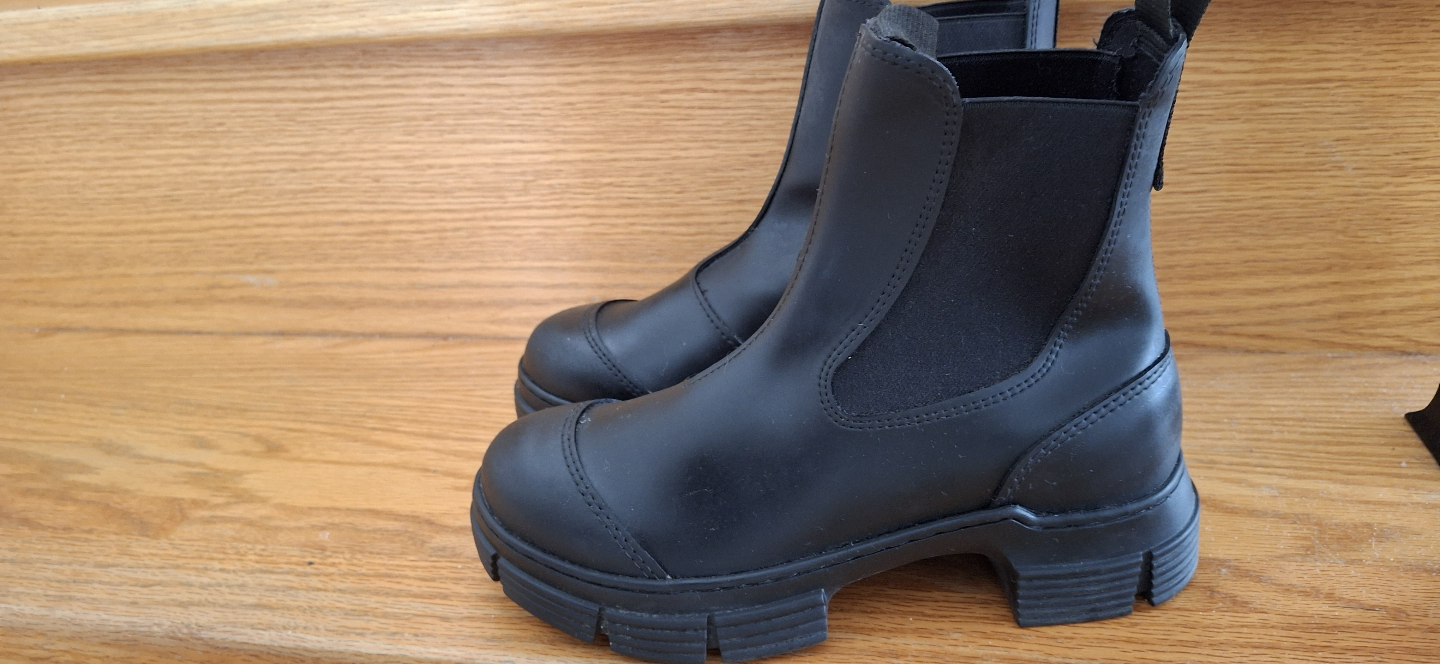 Ganni boots brand new