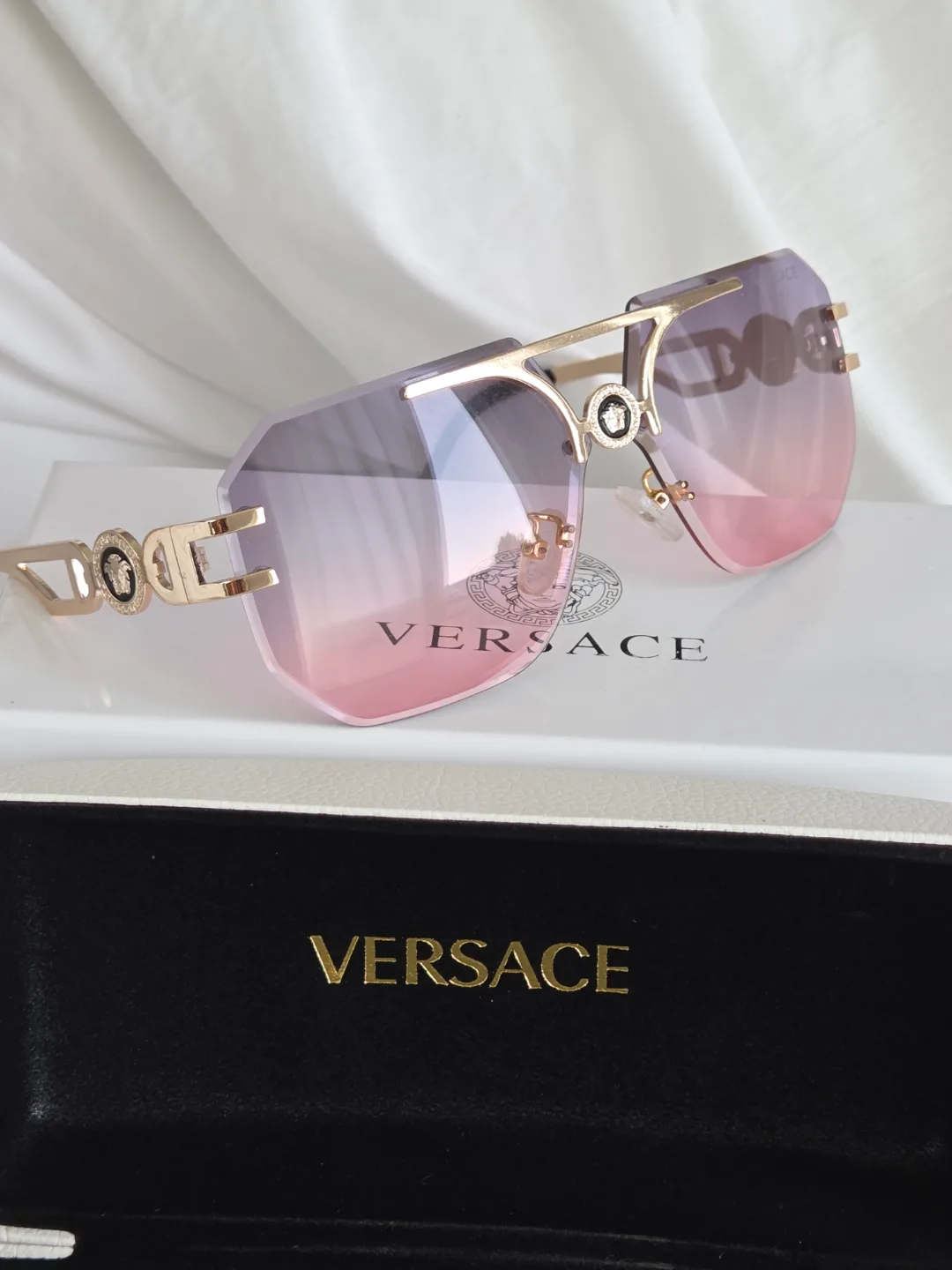 Versace Sunglasses - Gradient Pink & Purple image indicator(2)