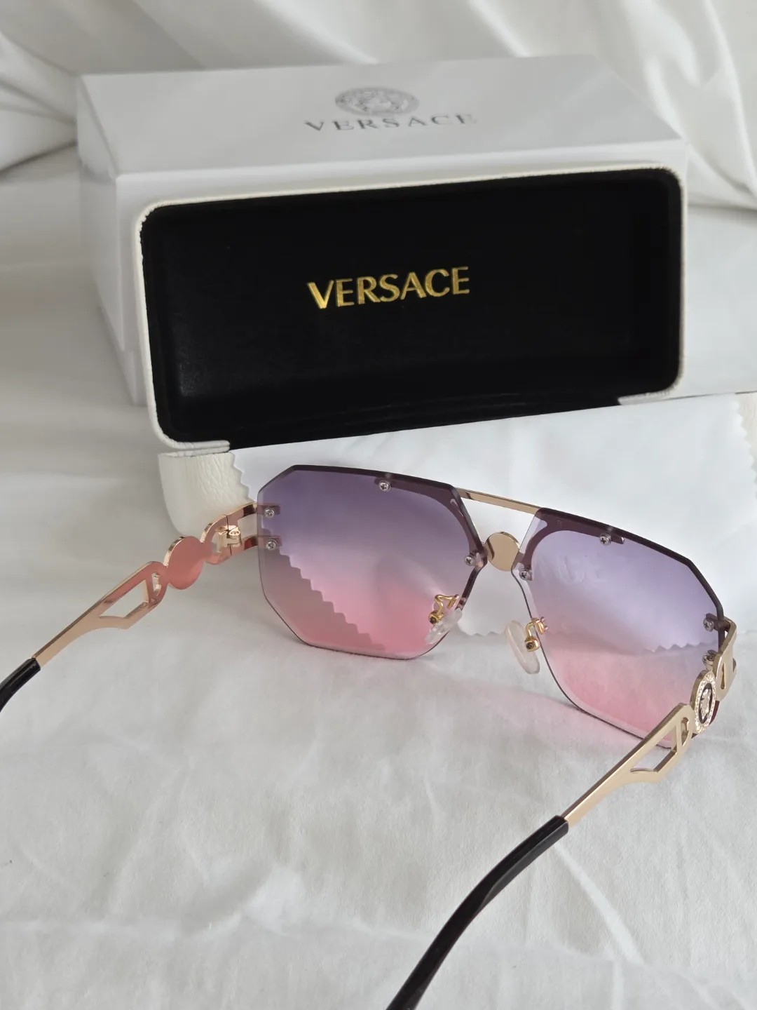 Versace Sunglasses - Gradient Pink & Purple image indicator(4)