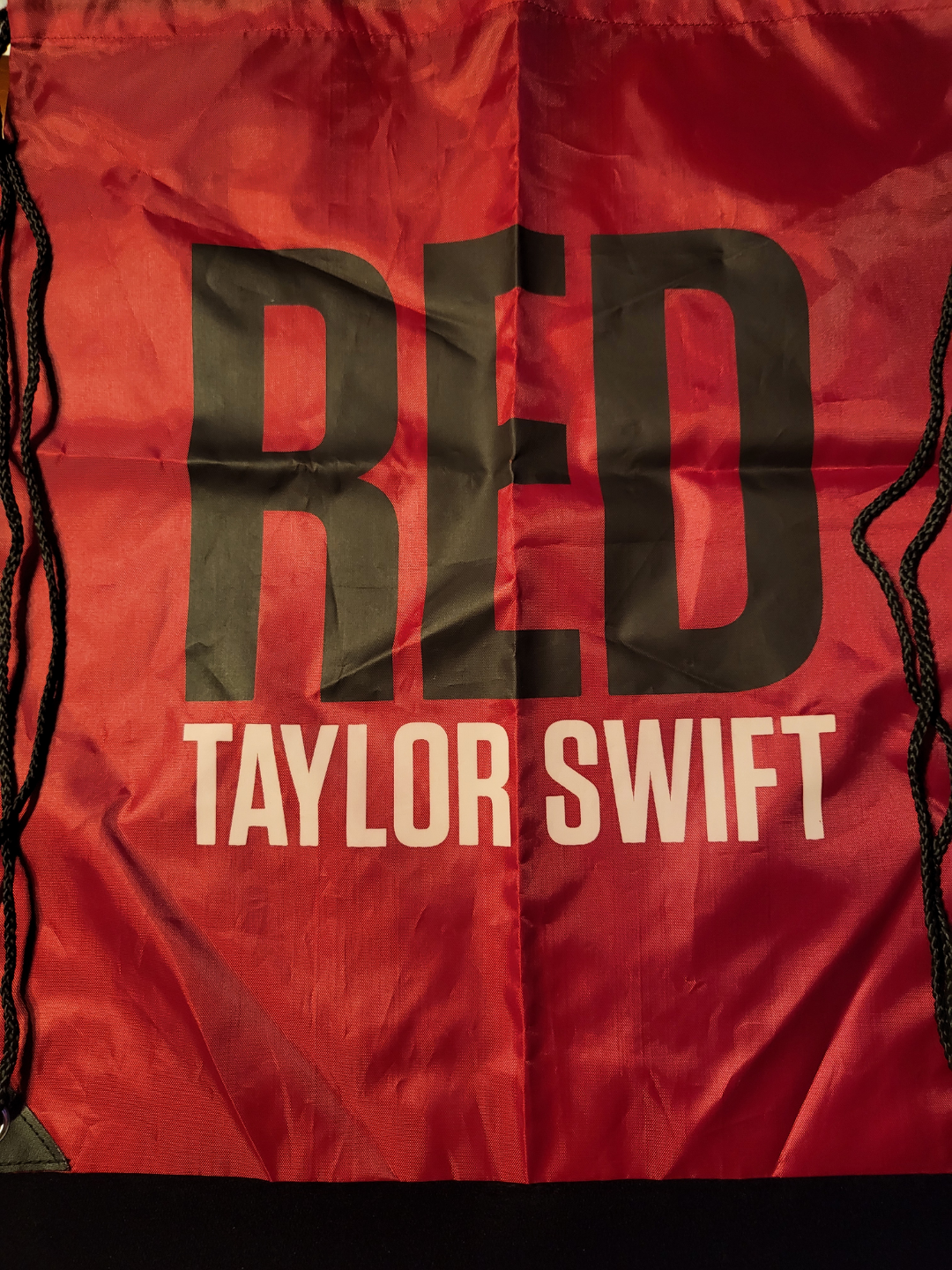 Taylor Swift Red Album Drawstring Bag - photo 2