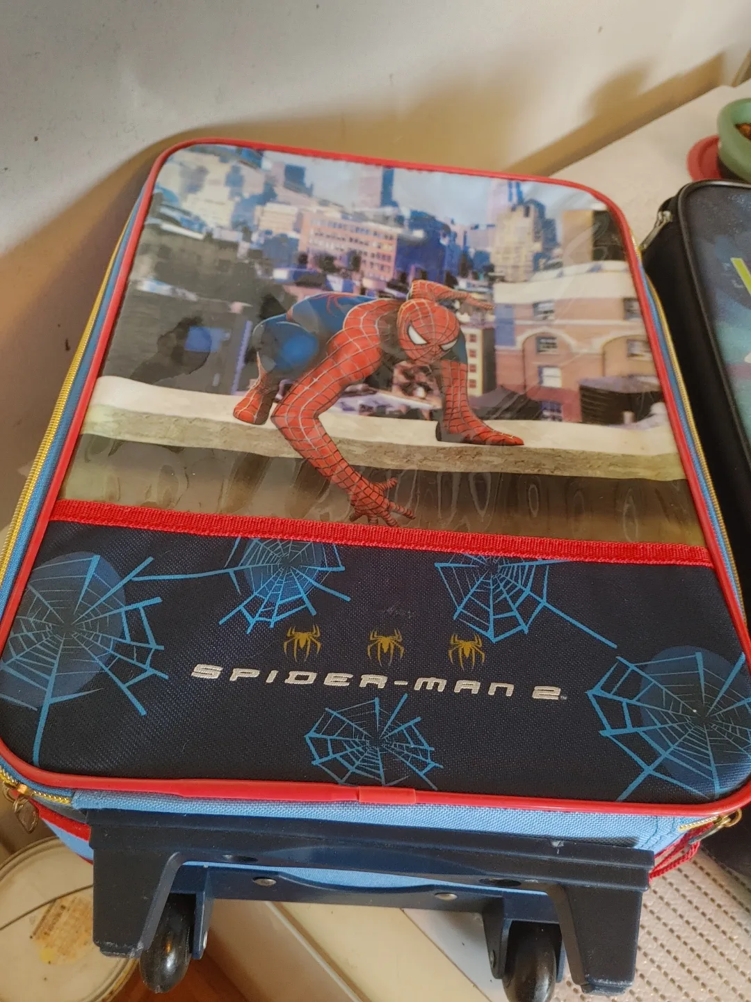 Spider-Man 2 Rolling Suitcase thumbnail