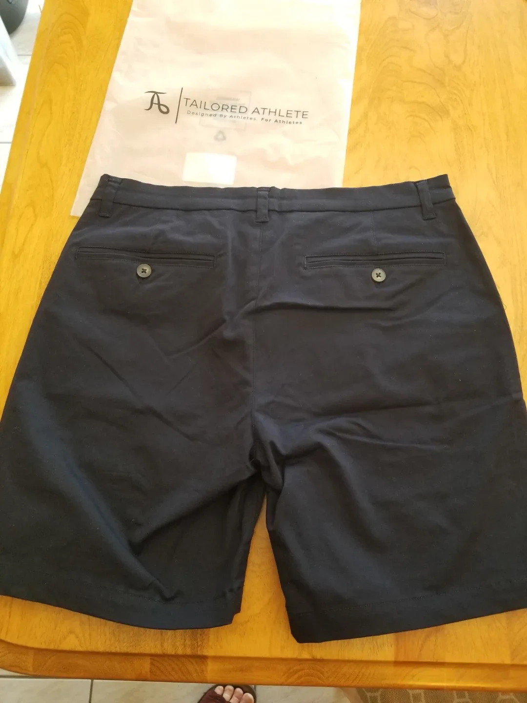 Tailored Athlete Chino Shorts - Size 32 image indicator(7)