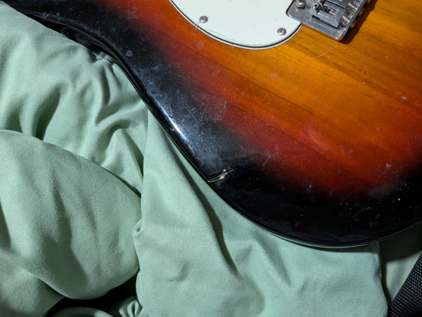 Guitar Starter Pack - Includes Guitar, Amp, Tuner, and Stand - photo 2