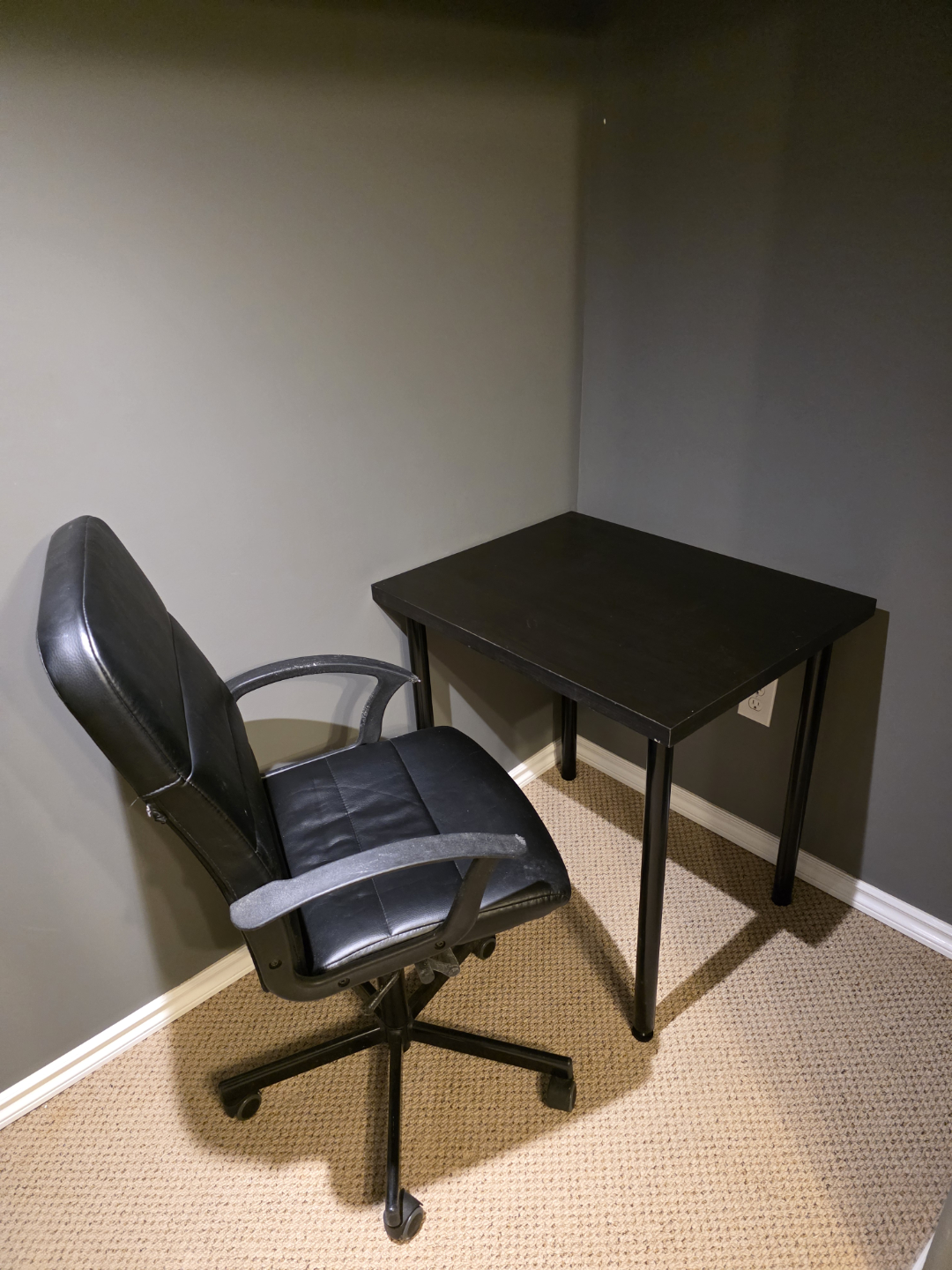 Black Desk and Office Chair Combo