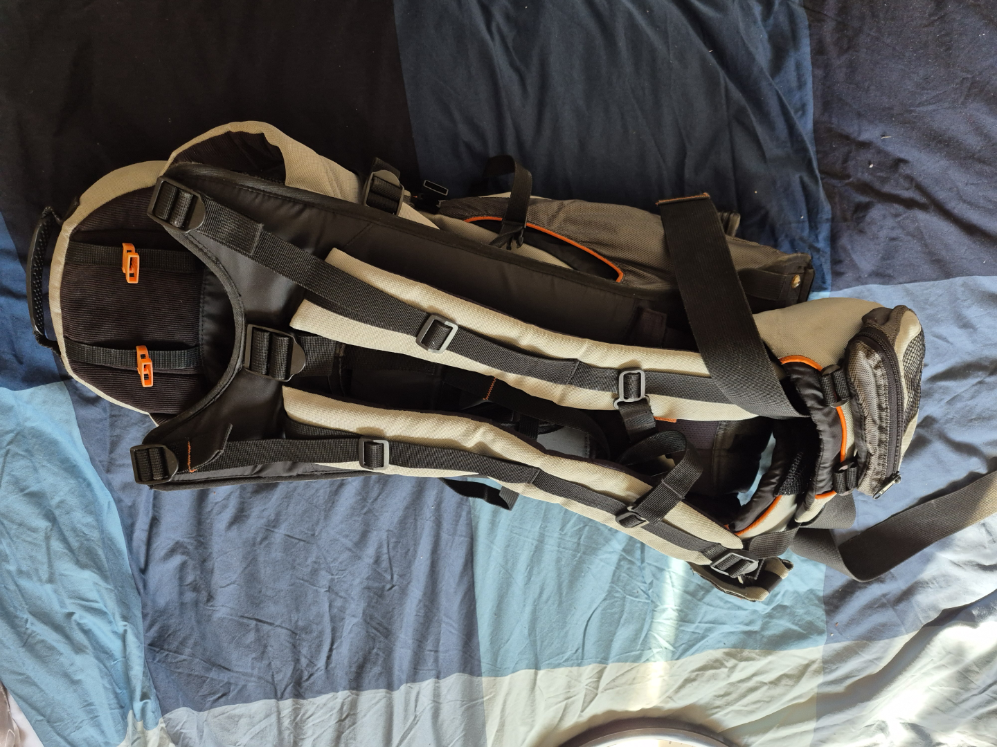 Saugella Child Carrier Backpack/hiking carrier - photo 3
