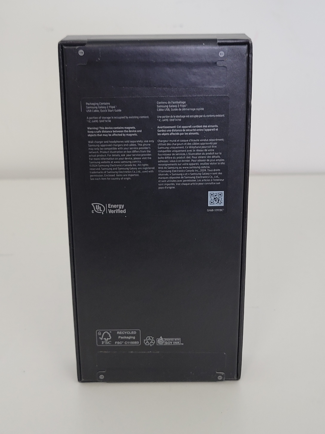 Samsung Galaxy Z Flip6 - Brand New in Box - photo 3