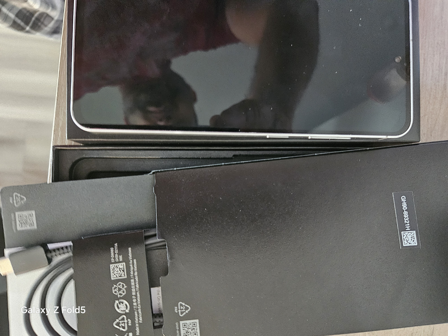 Samsung Galaxy S24 FE Smartphone - Brand New in Box - photo 5