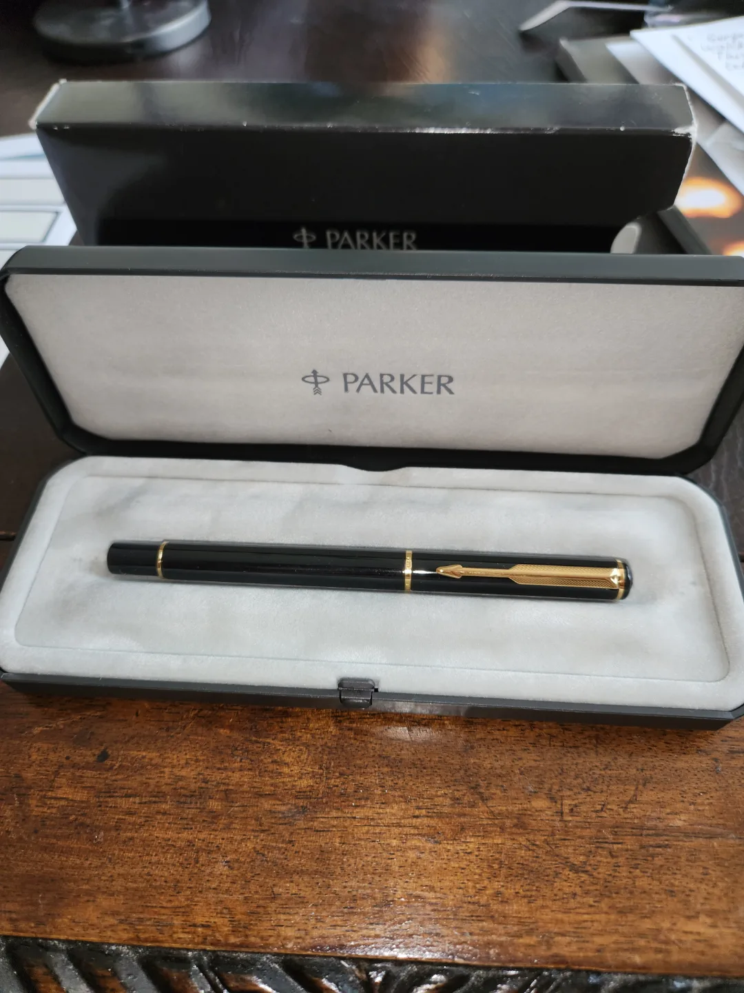 Parker Rollerball Pen in Box image indicator(2)
