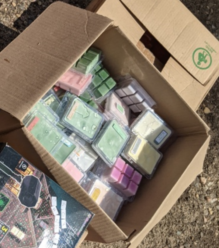 Wax Melts - Variety of Scents and Colours