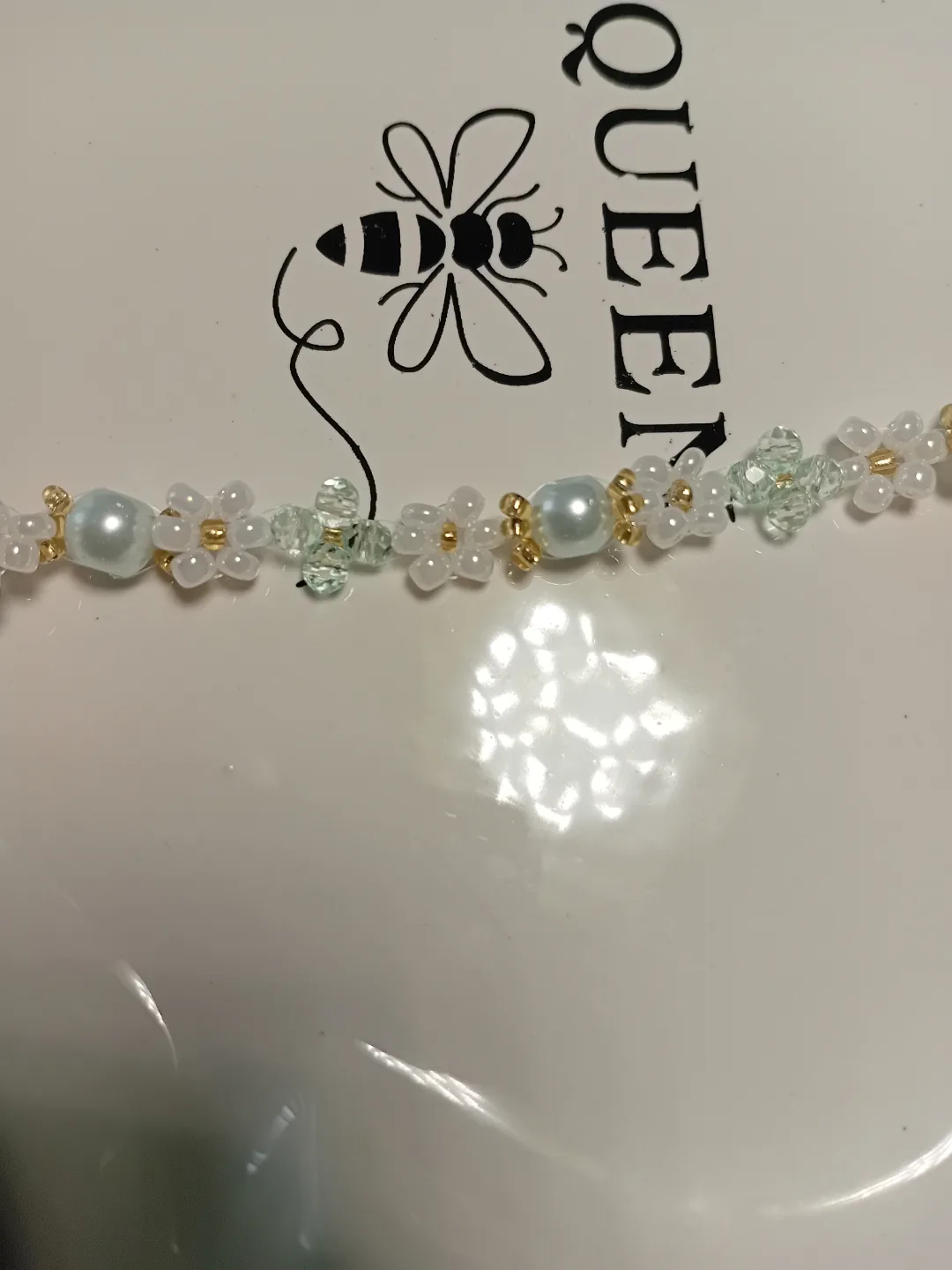 Beaded Bracelet - Mint Green and White Flowers image indicator(3)