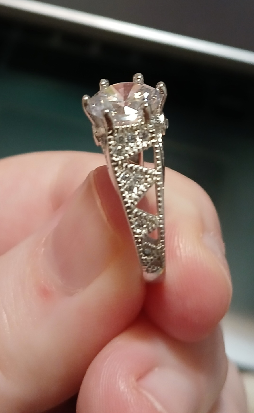 Stunning Cubic Zirconia Ring - photo 3