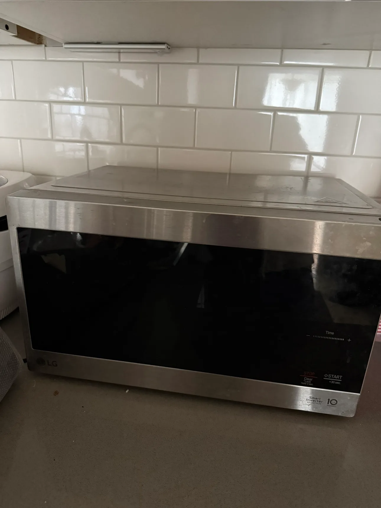 LG Microwave thumbnail