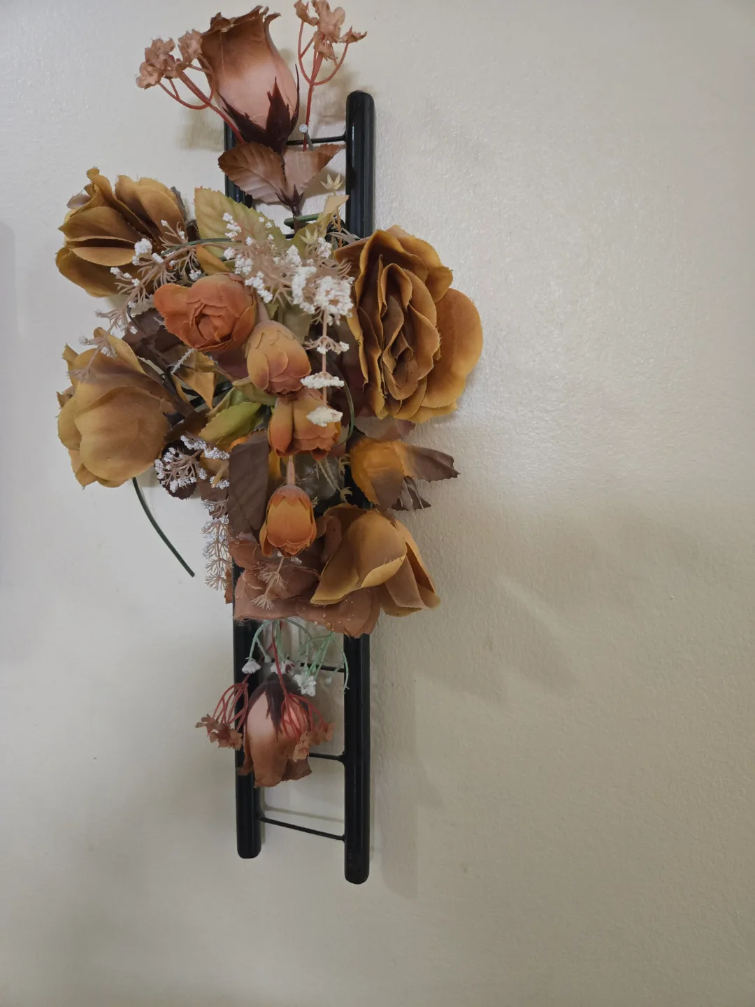 Rustic Floral Ladder Wall Decor image indicator(2)