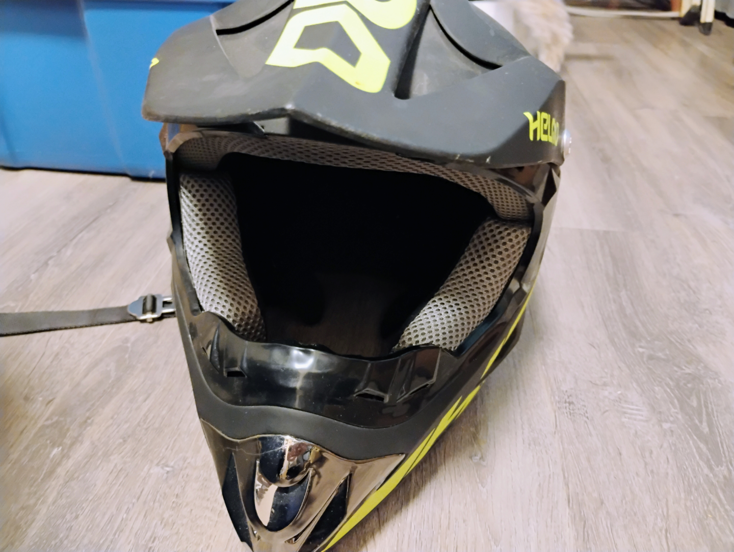 Helmet, black and lime green, motocross style - photo 2