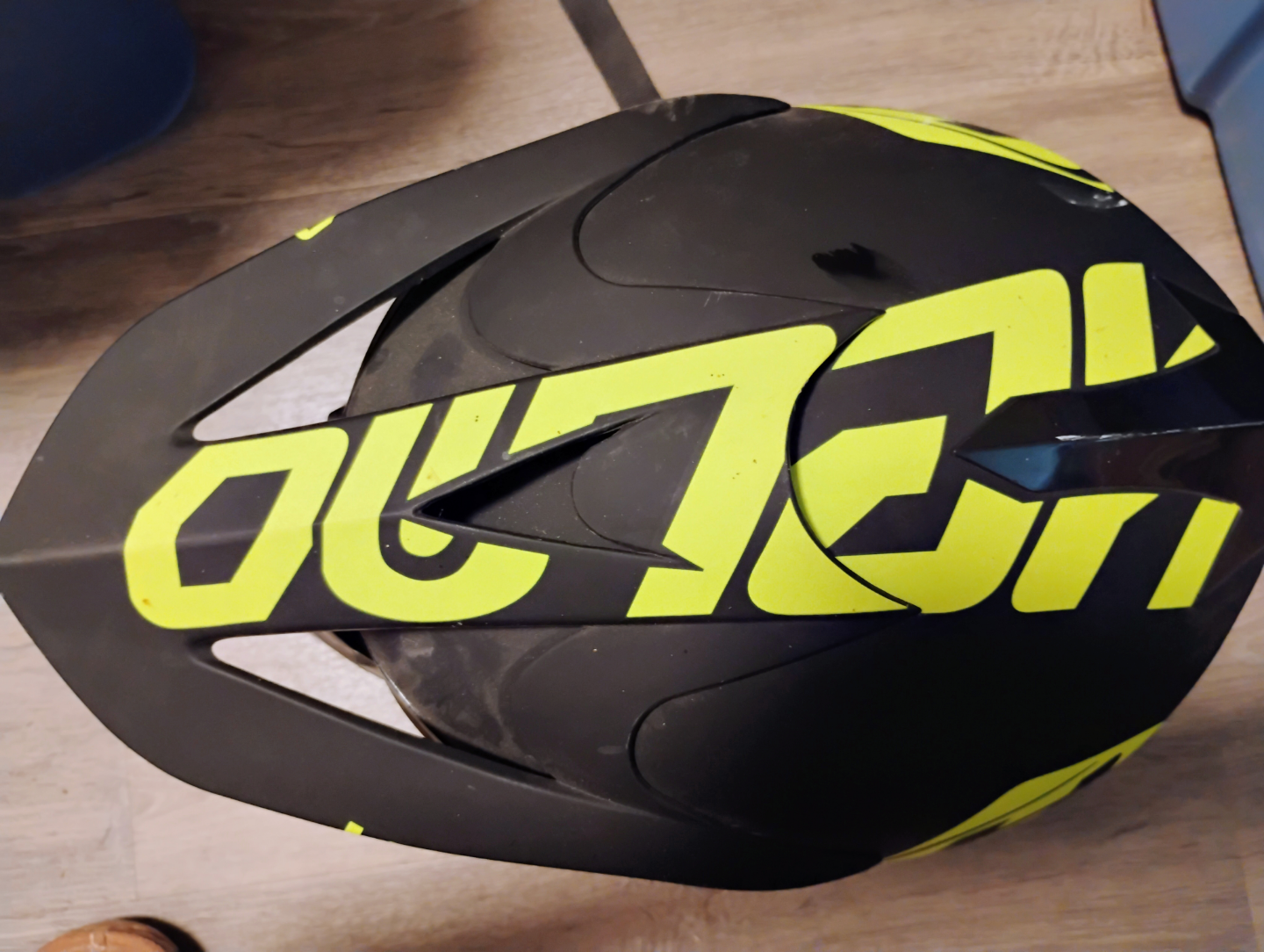 Helmet, black and lime green, motocross style - photo 3