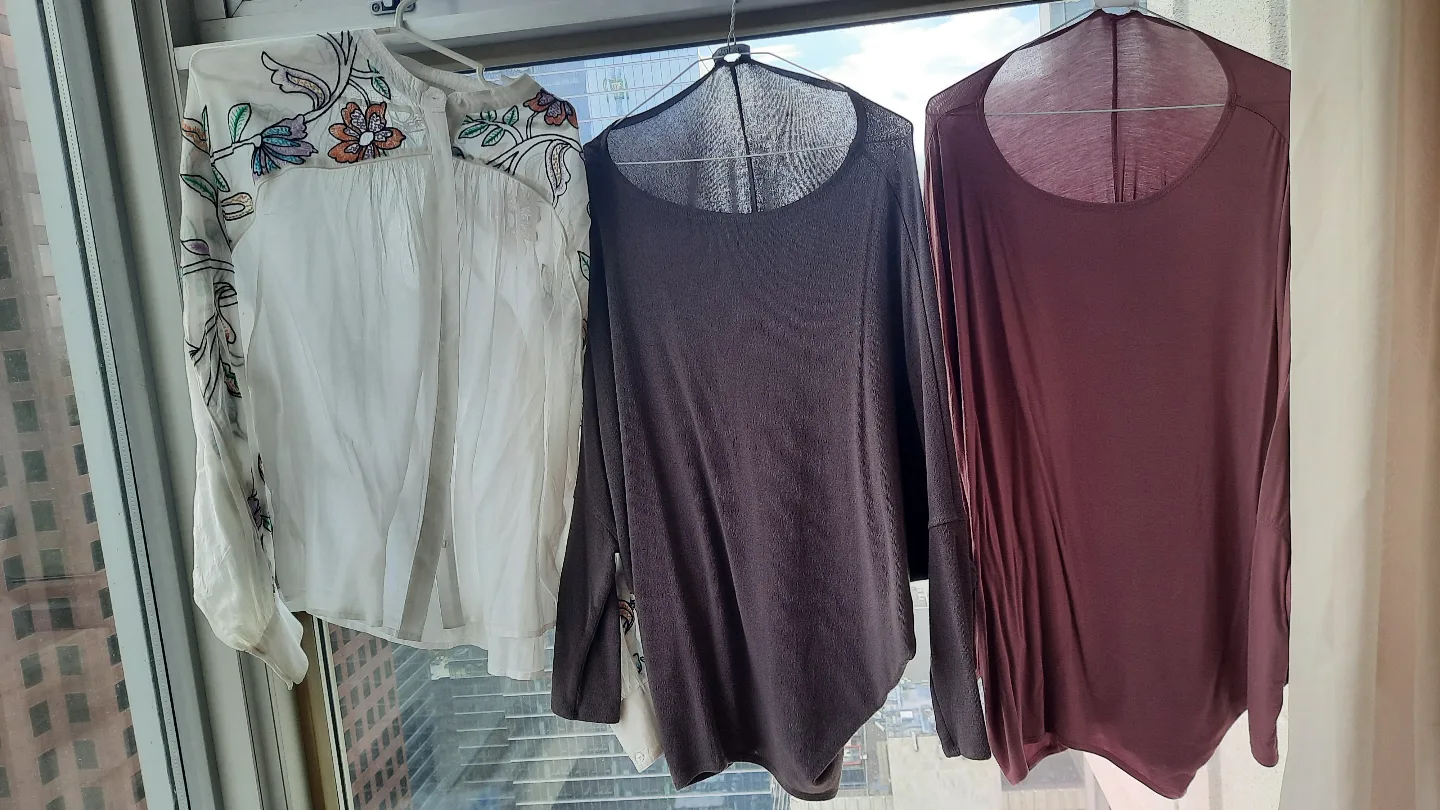 Three Women's Long Sleeve Tops Bundle  size xl thumbnail