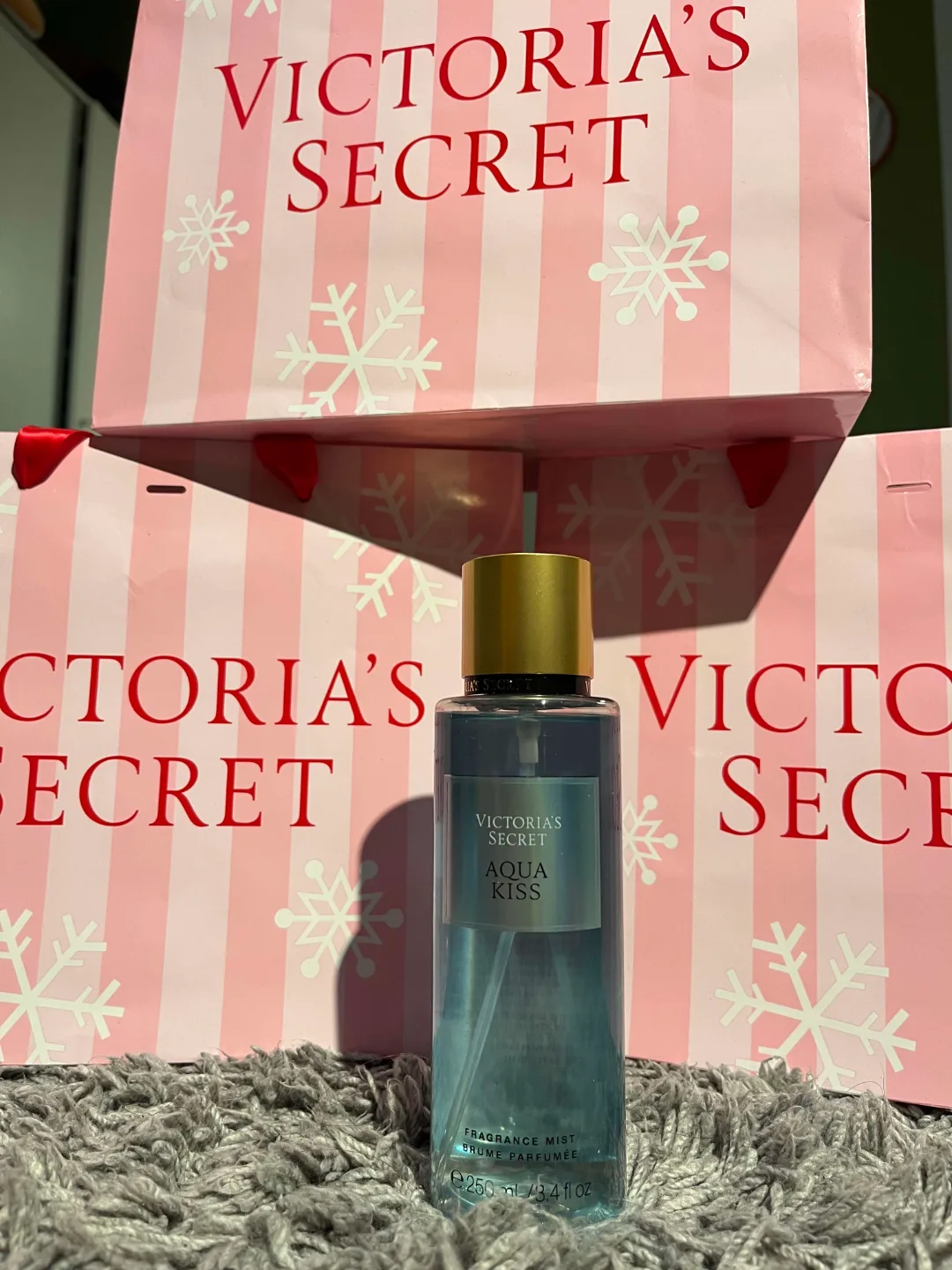 Victoria's Secret Aqua Kiss Fragrance Mist