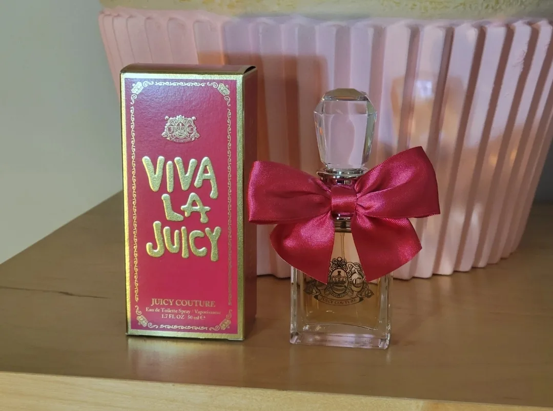 Collection of Women's and Men's Perfumes/Colognes image indicator(9)