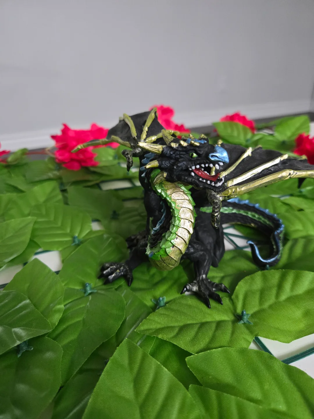 Black Dragon Figurine thumbnail
