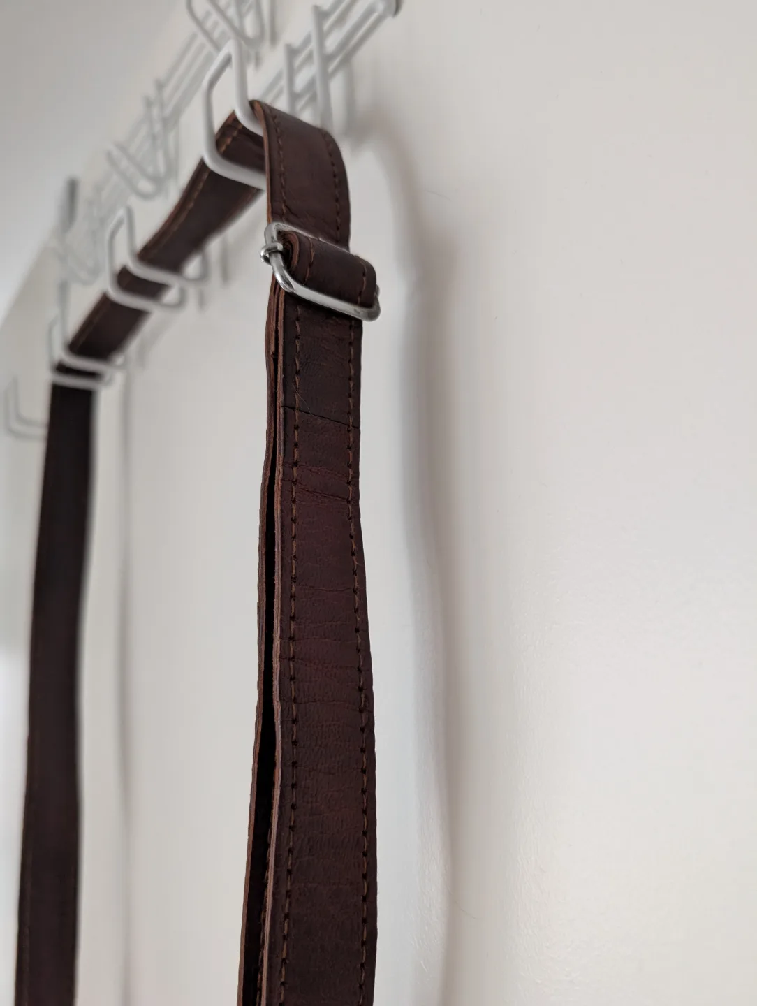 Brown Leather Crossbody Bag image indicator(2)