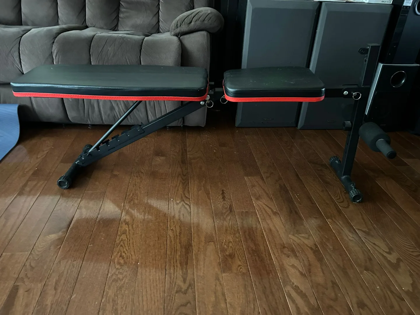 Adjustable Weight Bench image indicator(2)