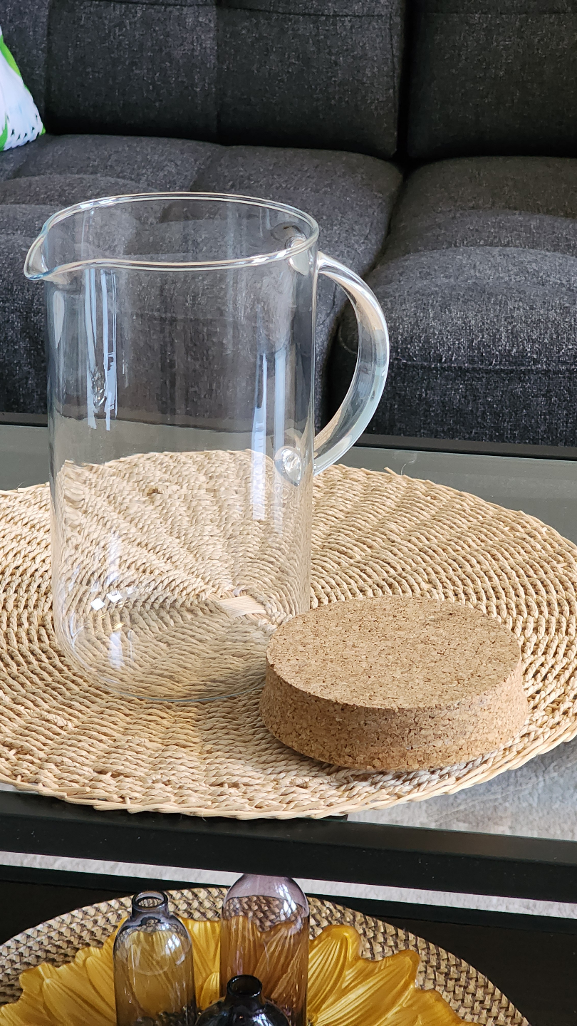 Like New IKEA Glass Pitcher with Cork Lid - 1.5 l - photo 2