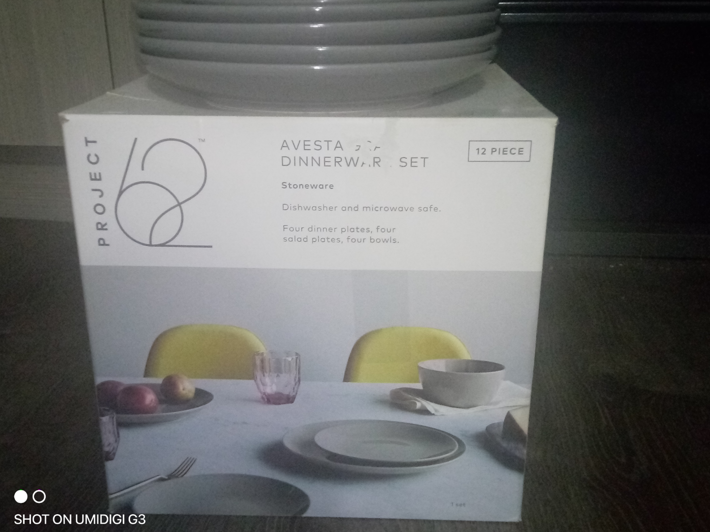 Moving out sale - dinnerware set & cutlery set - photo 3