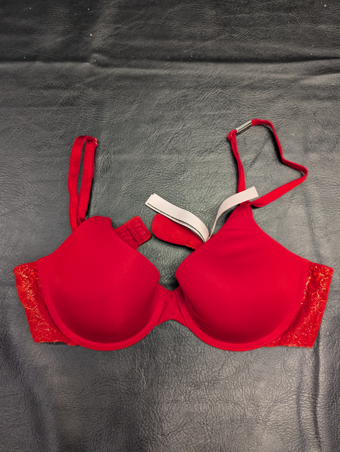 Red Victoria's Secret bra - brand new with tags