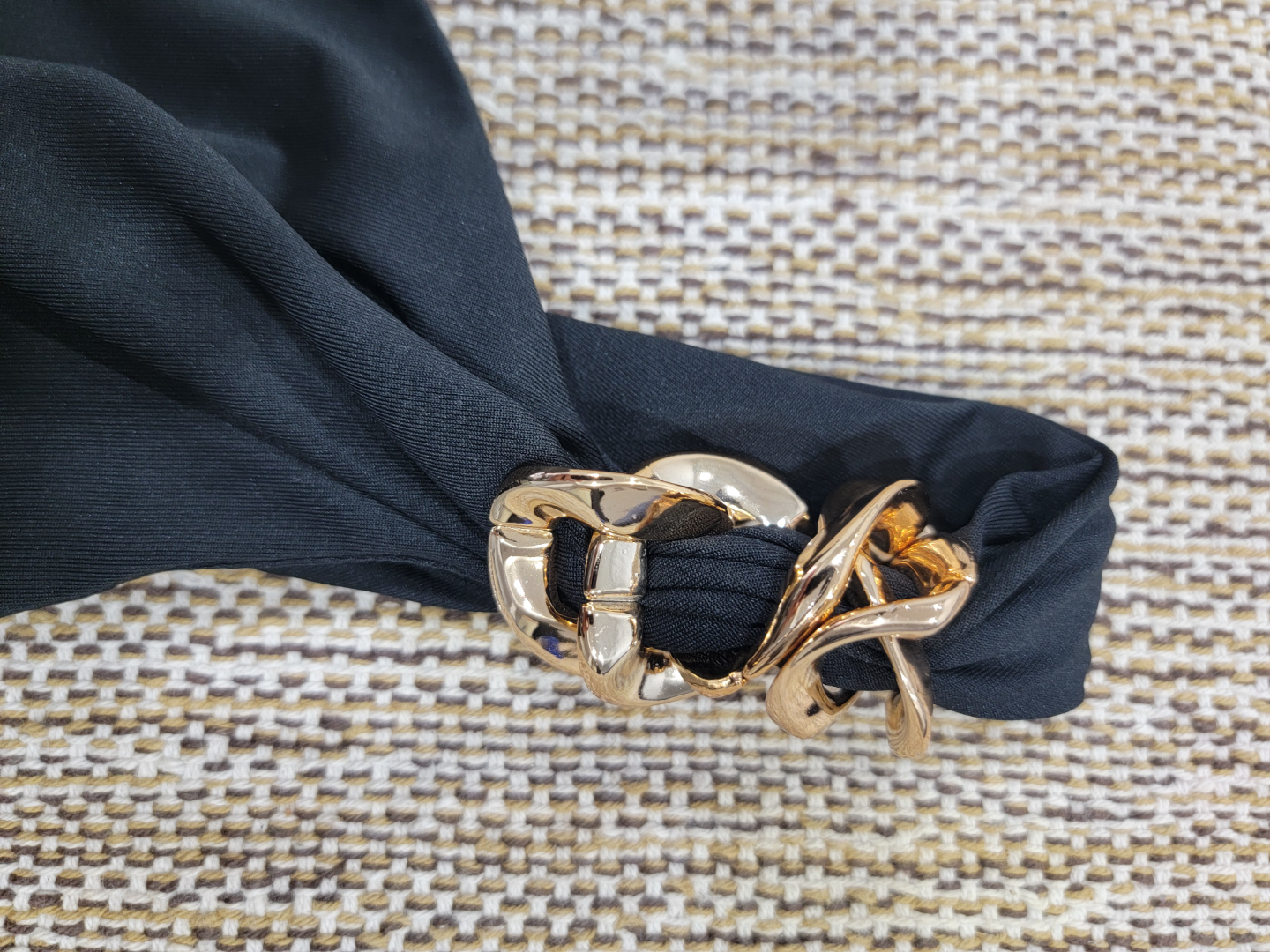 Black One-Shoulder Maxi Dress with Gold Chain Detail - photo 2