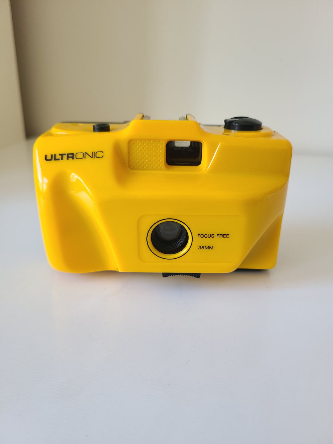 Ultronic Yellow Plastic 35mm Focus Free Camera