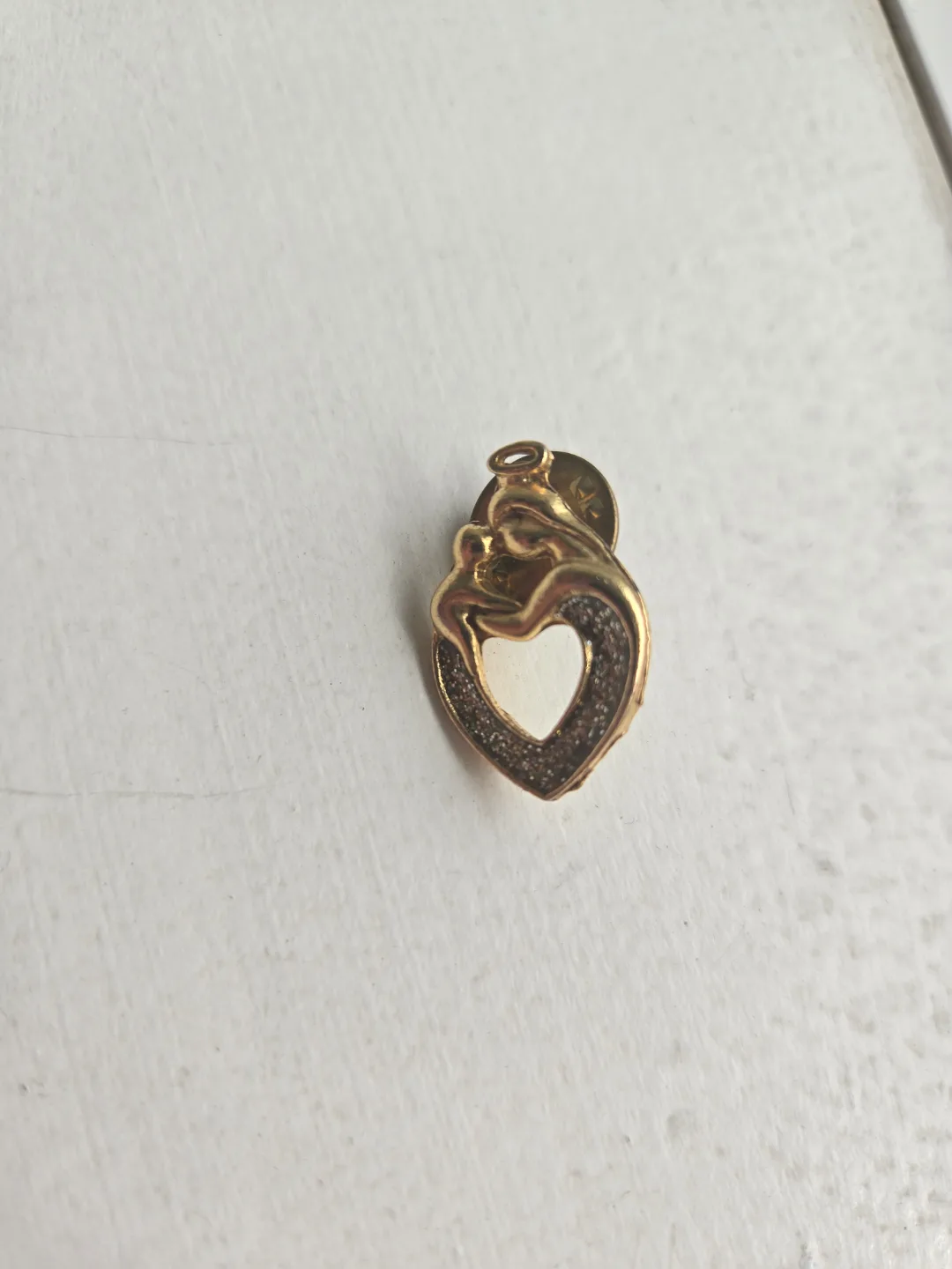 Gold-tone Heart Brooch Pin thumbnail