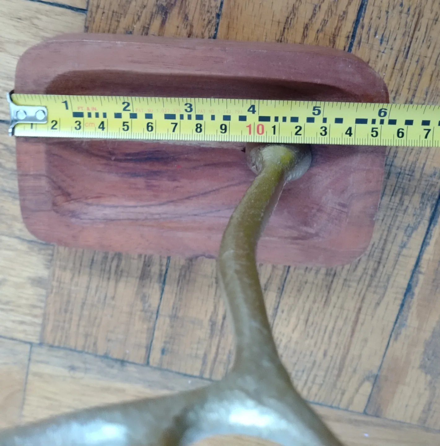 Gold Metal Jewellery Tree Stand image indicator(9)