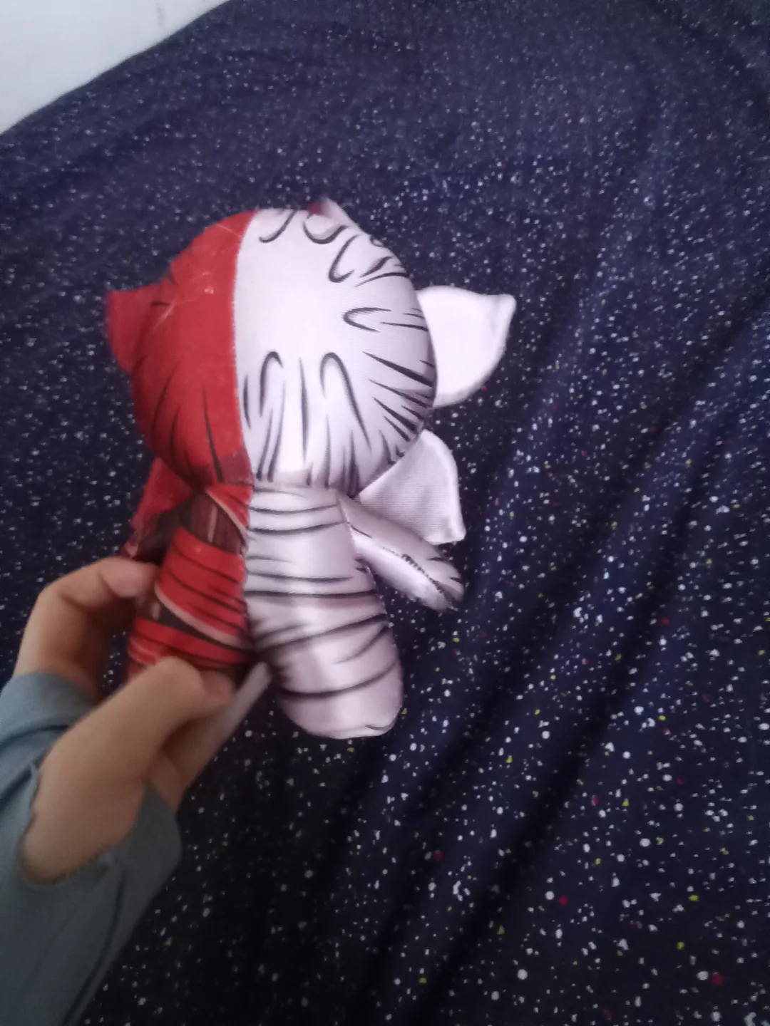 Stranger Things Demogorgon & Upside Down Plush Toy Set image indicator(4)