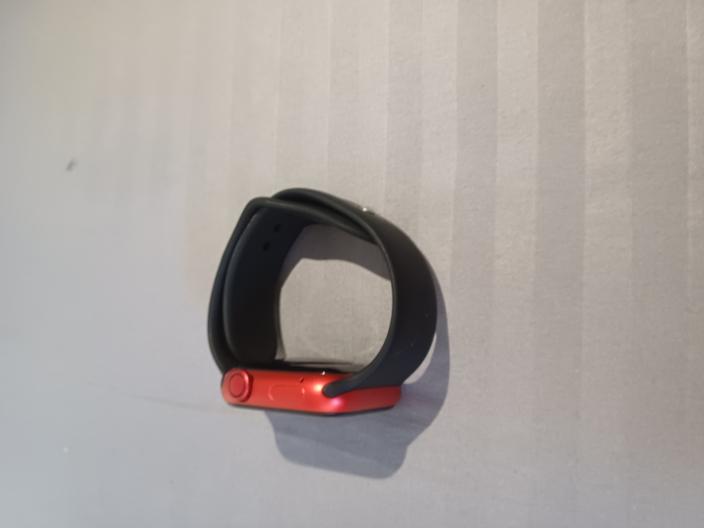 HW22 Smartwatch - Red with Black Band - photo 4