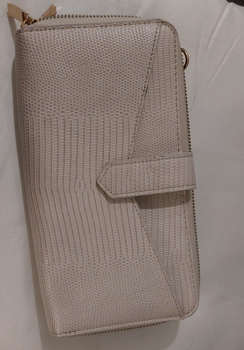 Love & Lore Crossbody Wallet - photo 5