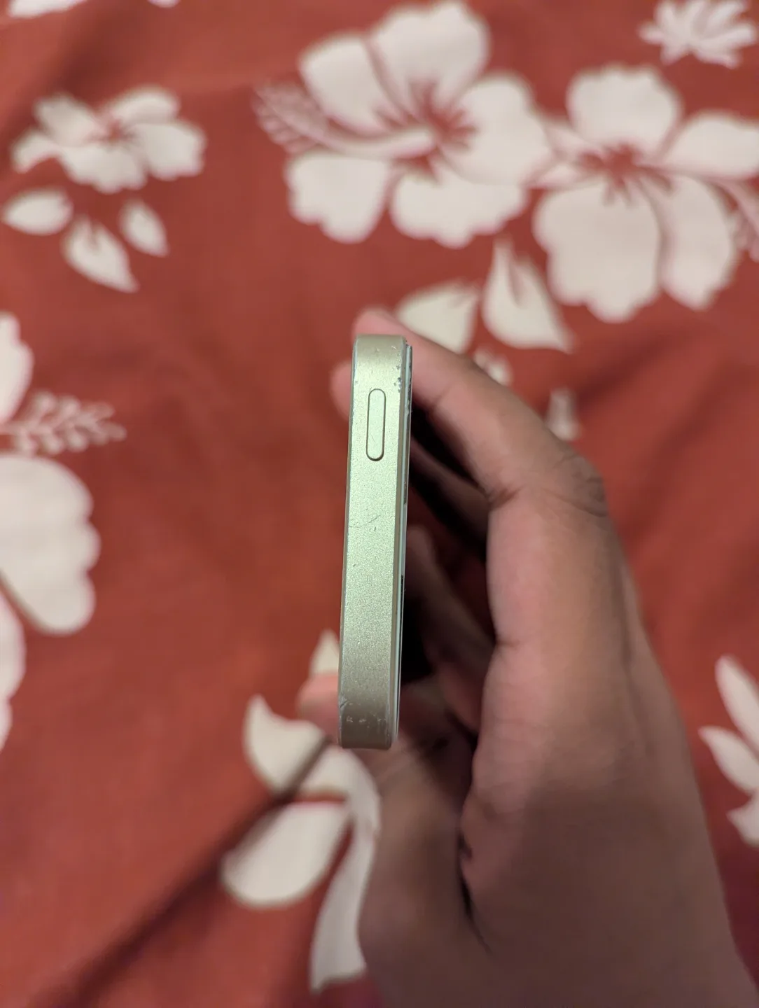 iPhone SE (1st Generation) - 16 GB - Gold (Read Description) image indicator(5)