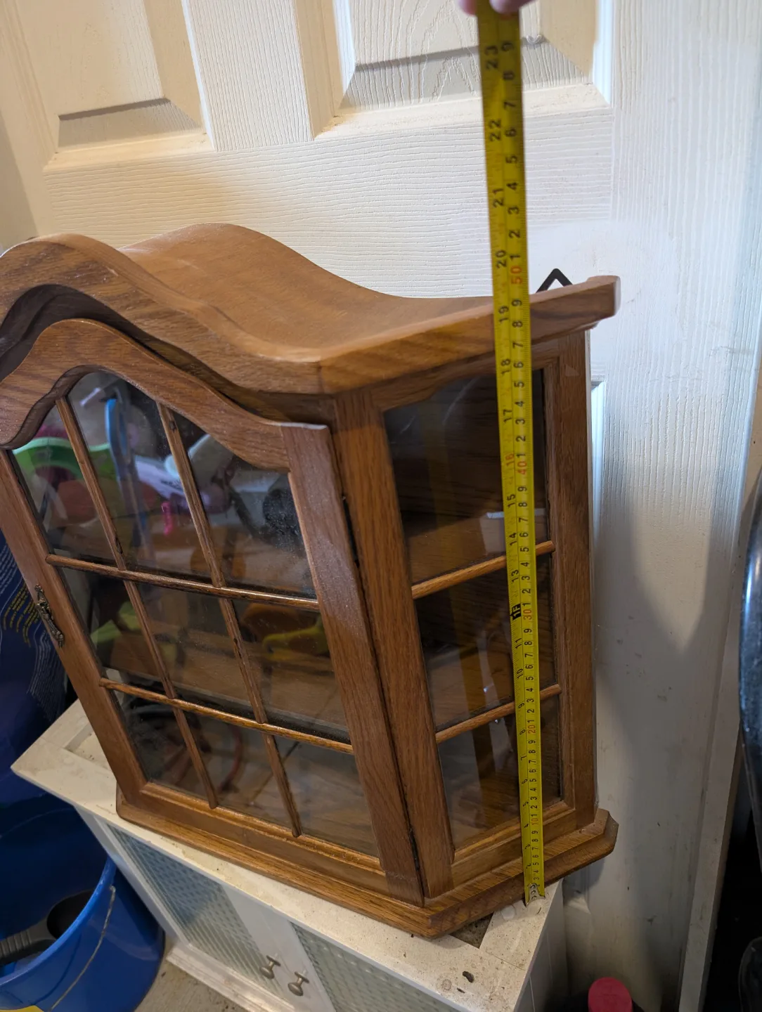 Wooden Wall-Mounted Curio Cabinet with Shelves image indicator(4)