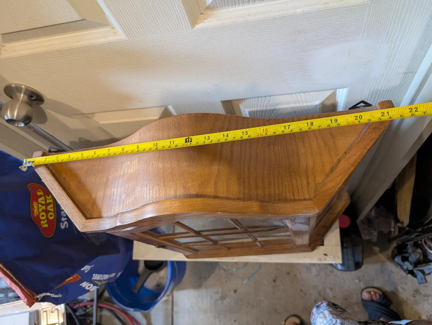 Wooden Wall-Mounted Curio Cabinet with Shelves image indicator(6)