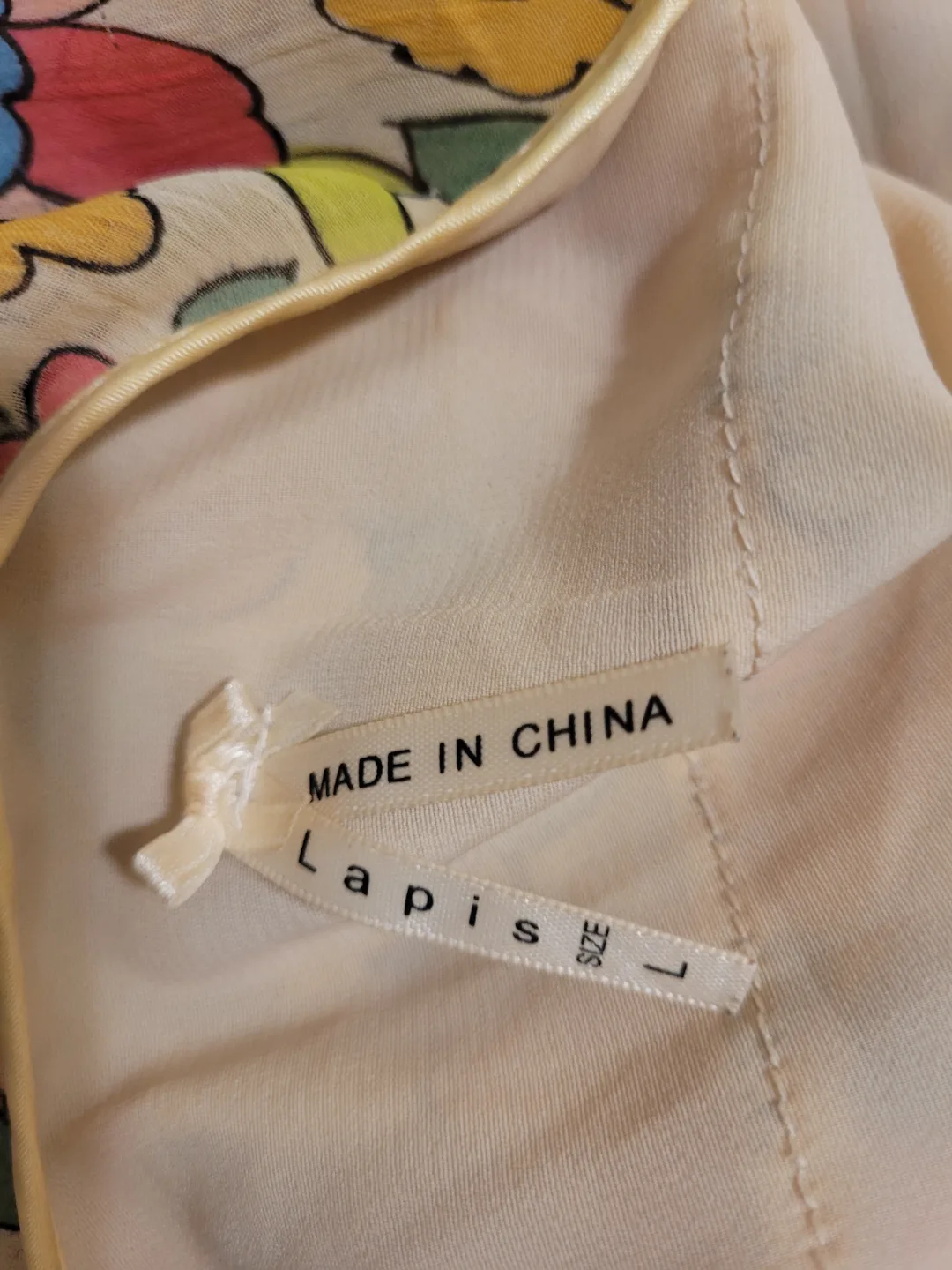 Women's Tops Bundle - 5 Different Styles  see description image indicator(6)