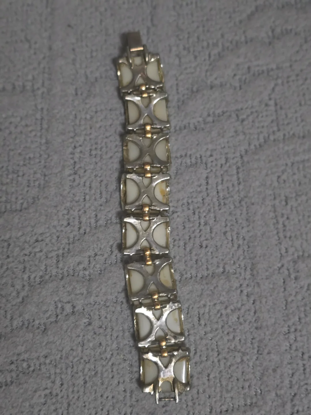 Coro Vintage Confetti Lucite Mid Century Bracelet image indicator(5)