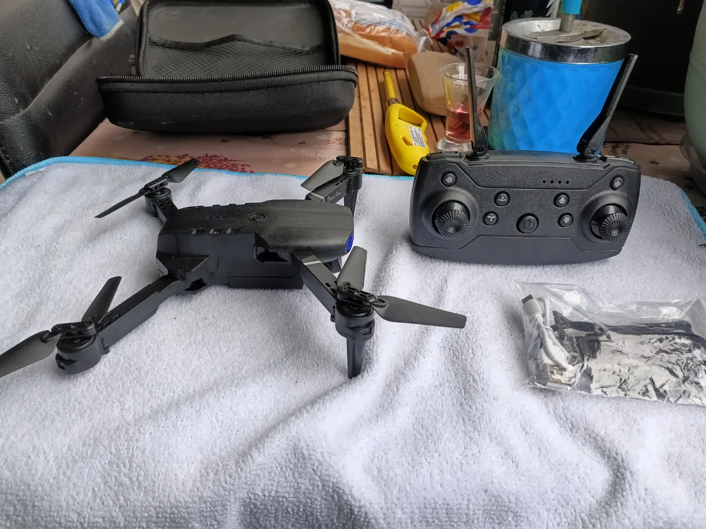 Foldable Drone with Remote Control and Accessories image indicator(4)