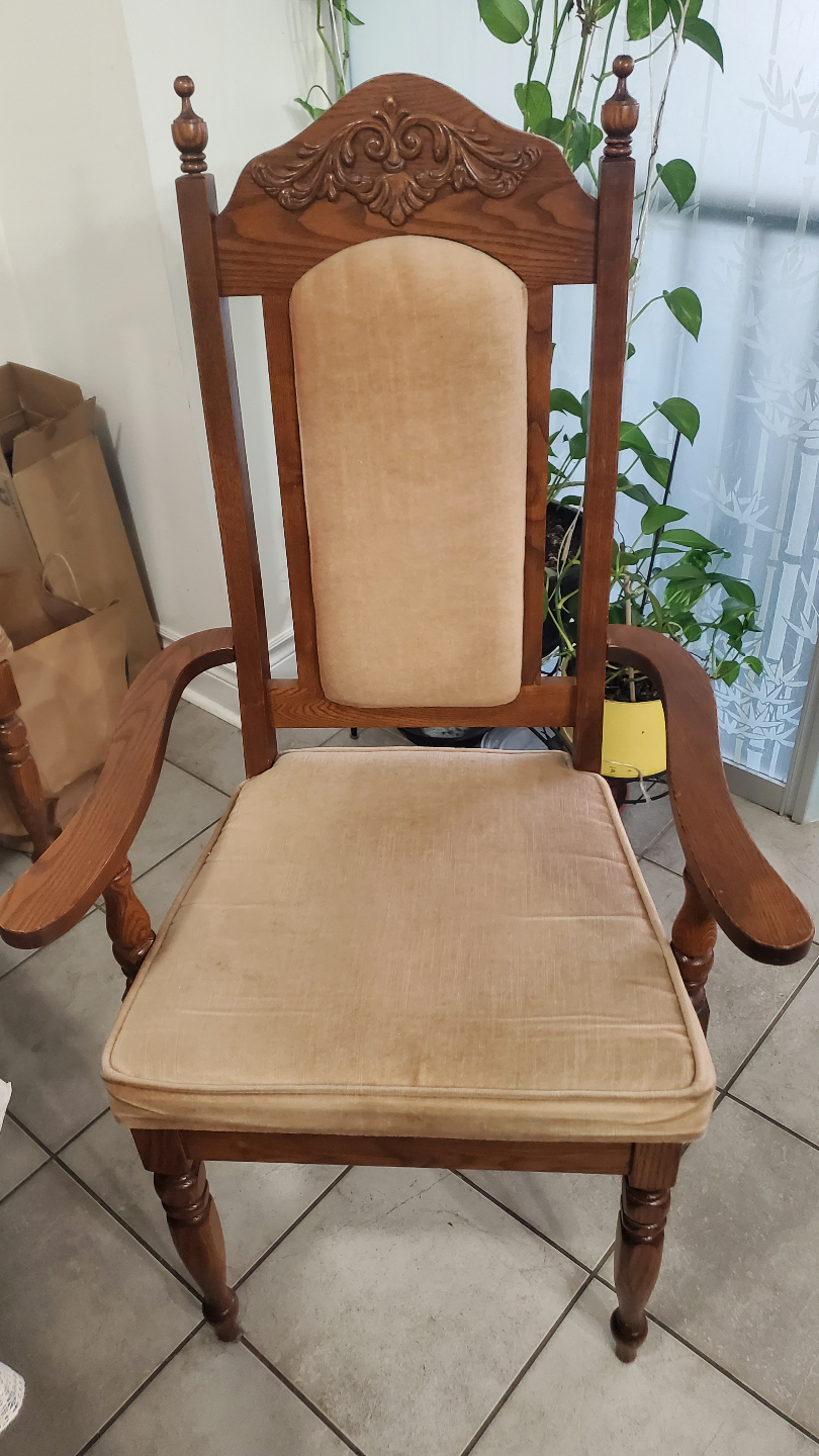 Wooden Dining Table and Chairs Set - no scratches or marks - photo 3