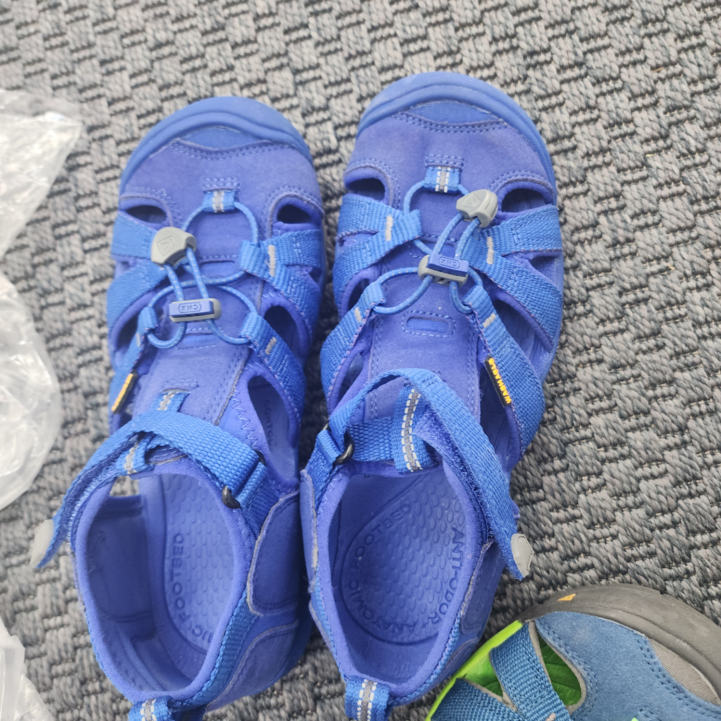 KEEN Newport H2 Sandals - Size 3 & 4 - photo 4