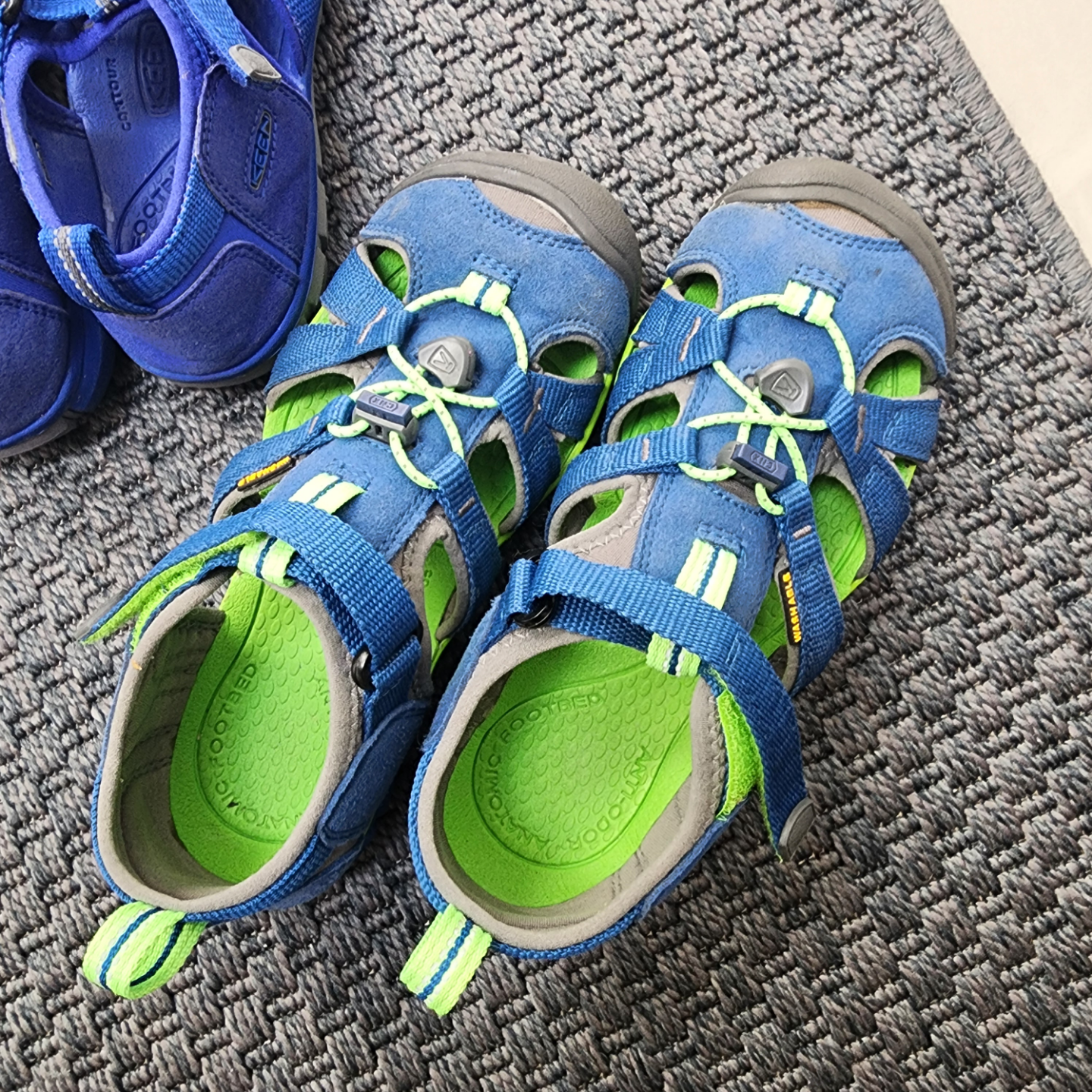 KEEN Newport H2 Sandals - Size 3 & 4 - photo 5