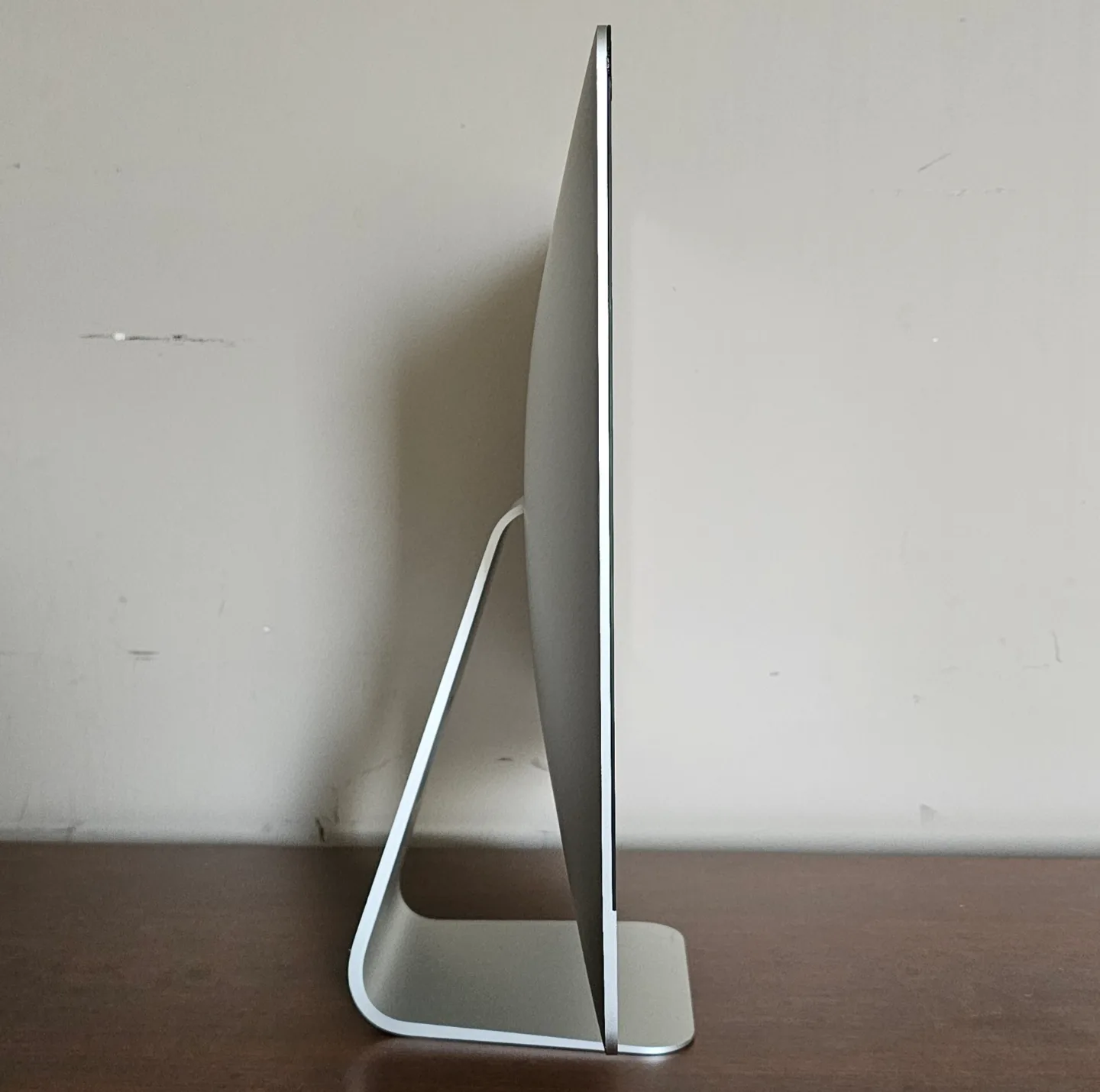 2019 iMac 21.5" Retina 4K - i5, 16gb, 512gb SSD, macOS Sequoia image indicator(7)